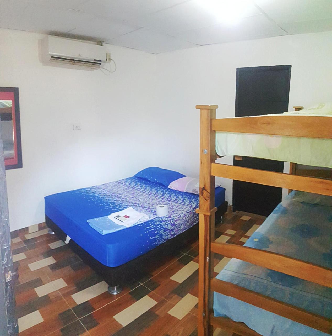 Hostal Castillo Del Mar Camarones 外观 照片